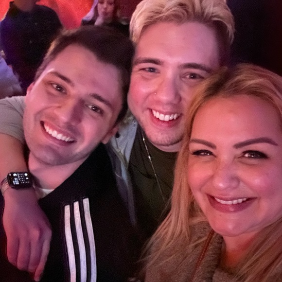 Meet your Posher, Vivian - Picture 5 of 16